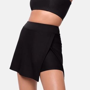 Outdoor Voices Court Skort 4.5” - black - size medium